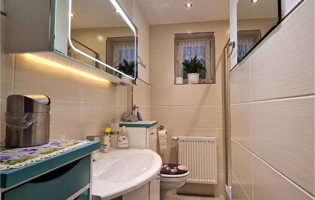 2 Bedroom Cozy Apartment In Suhl Extérieur photo
